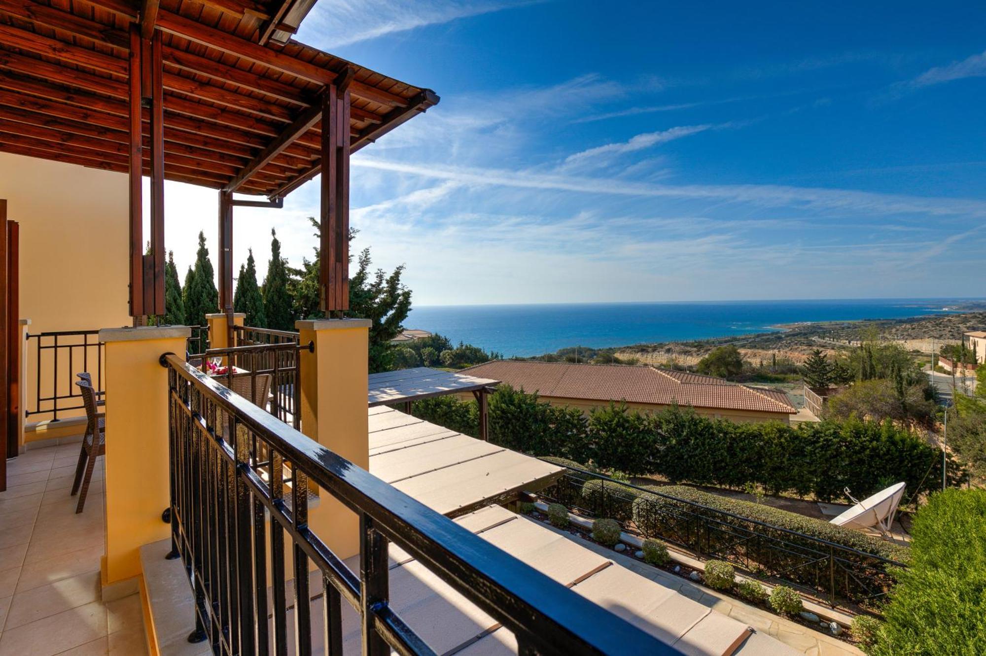 1 Bedroom Apartment Pyrgos With Beautiful Sea And Sunset Views, Aphrodite Hills Resort Куклия Экстерьер фото